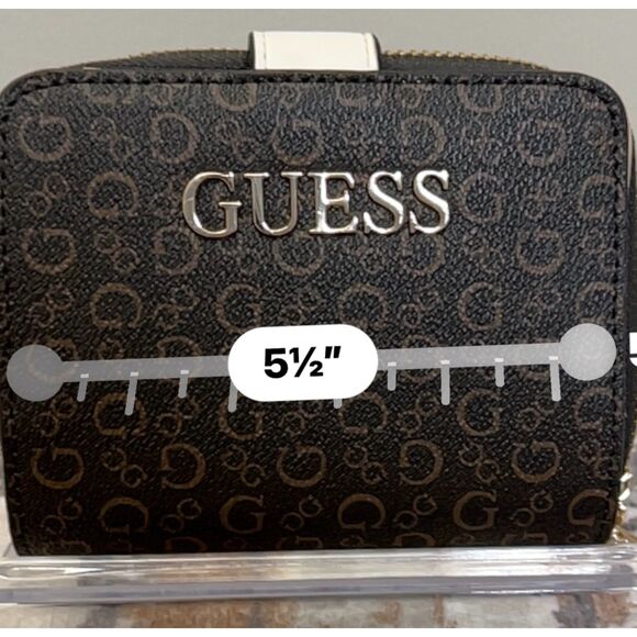 Guess faux leather signature wallet - Picture 5 of 6
